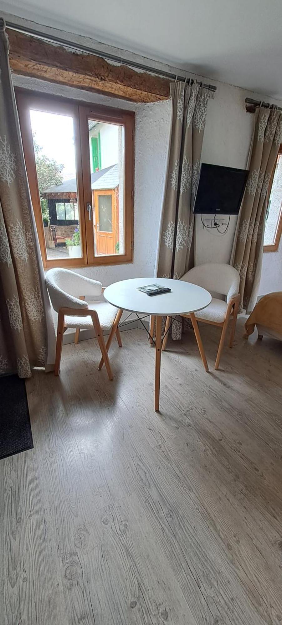 Le Grenier Des Moineaux Bed & Breakfast Font-Romeu-Odeillo-Via Eksteriør bilde